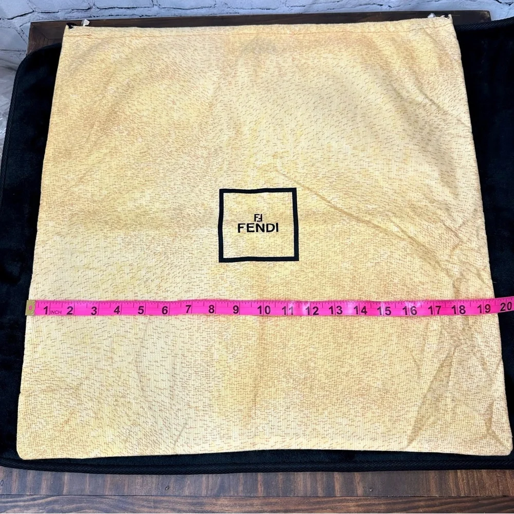 Large Fendi drawstring Dust Bag NEW CONDITION - Picture 1 of 2